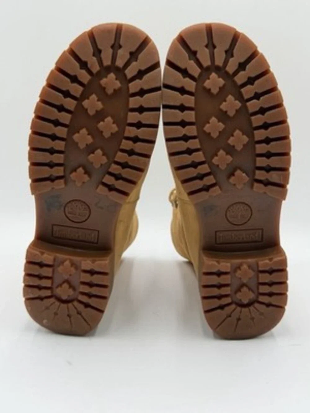 Timberland Boots Womens Size 7.5 Wheat Waterproof Fleece Lined Nubuck Teddy